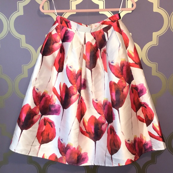 L'ATISTE Dresses & Skirts - L'Atiste Floral Pleated Skirt